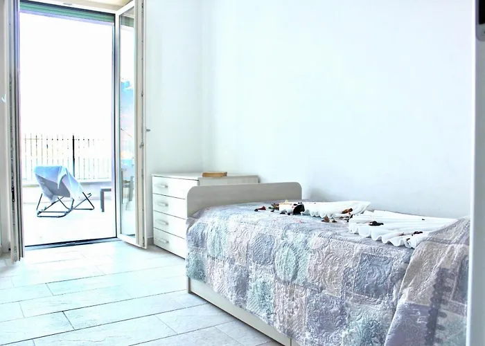 Апартаменты Romantic Dream On The Lake Лезено