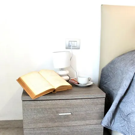 Romantic Dream On The Lake *